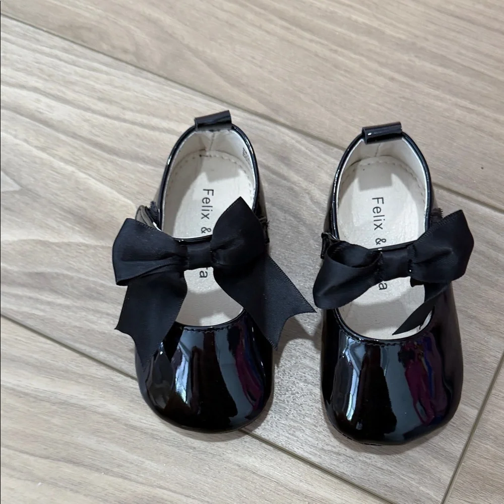 Elegant Black Kids Dress Shoes with Bow